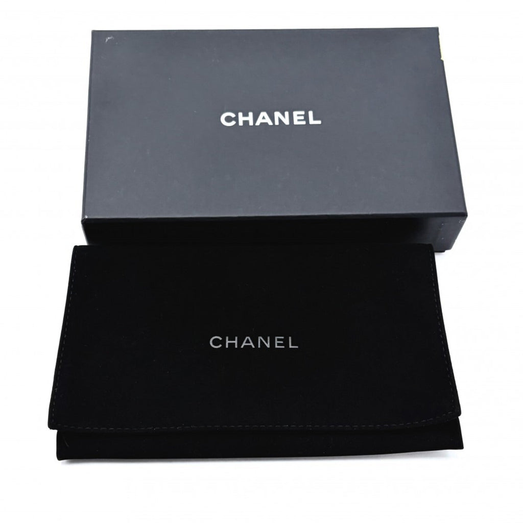 19 Zip Around Wallet Quilted Lambskin Long