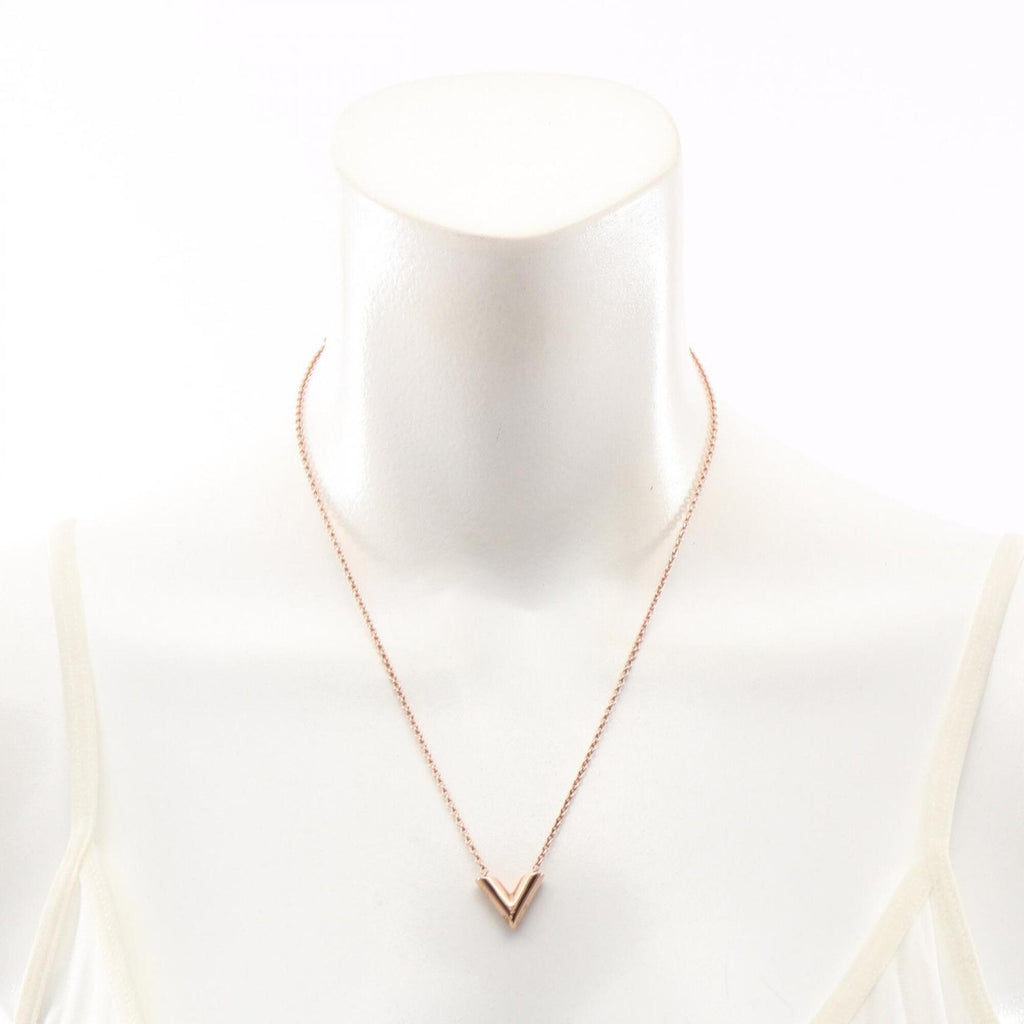 Essential V Pendant Necklace Gold